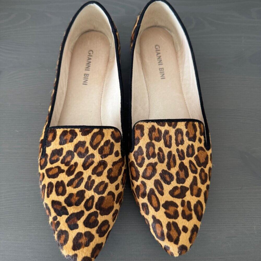 Gianni Bini | Cheetah Print Hide Leather Loafers Size 7 - Picture 2 of 11